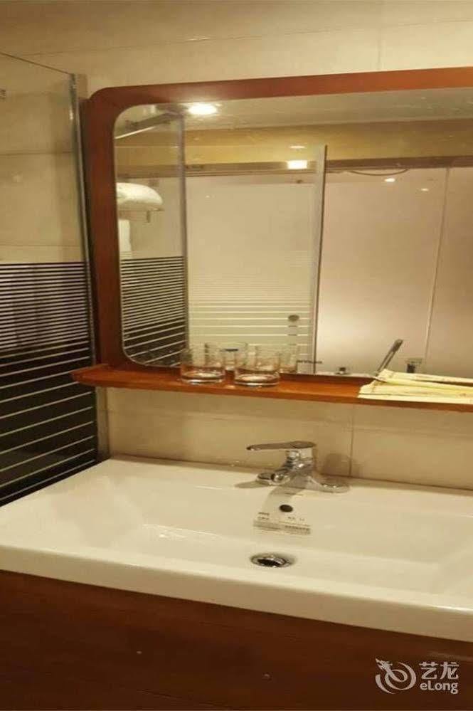 Fuyide Hotel Шънджън Екстериор снимка